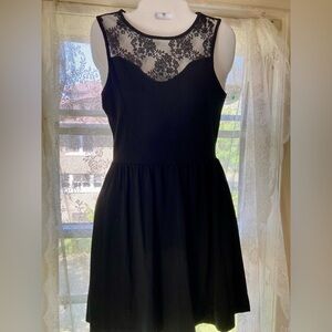 Elegant Black Lace Top Mini Dress Only S Excellent condition!